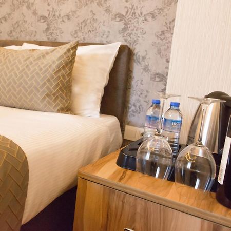 Honey Hotel Истанбул Екстериор снимка