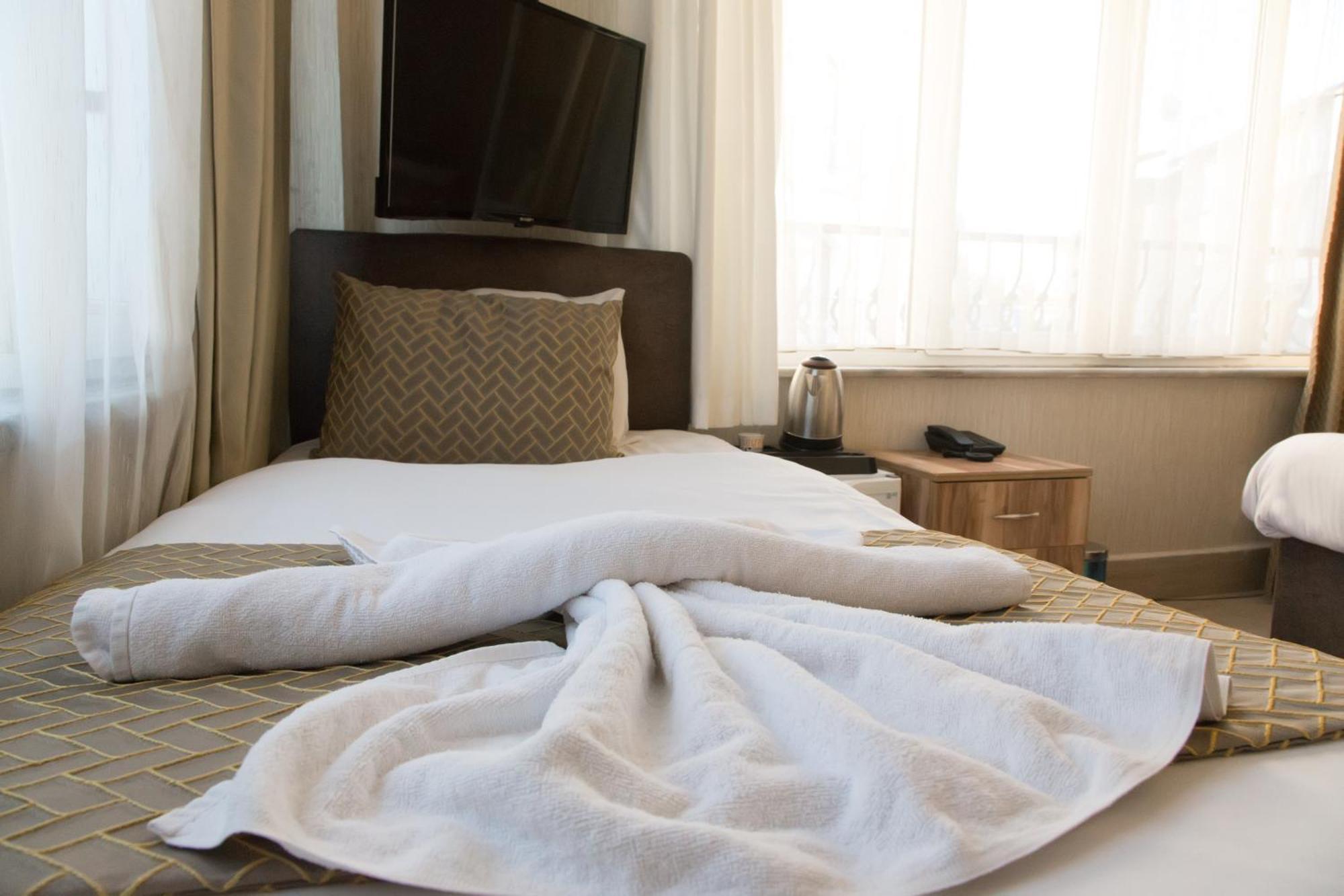Honey Hotel Истанбул Екстериор снимка