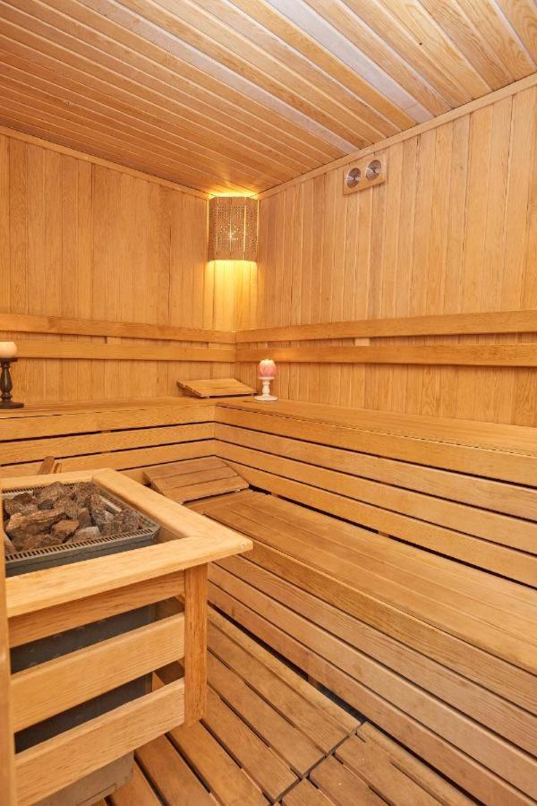 Honey Hotel Истанбул Екстериор снимка