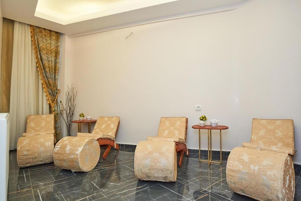 Honey Hotel Истанбул Екстериор снимка