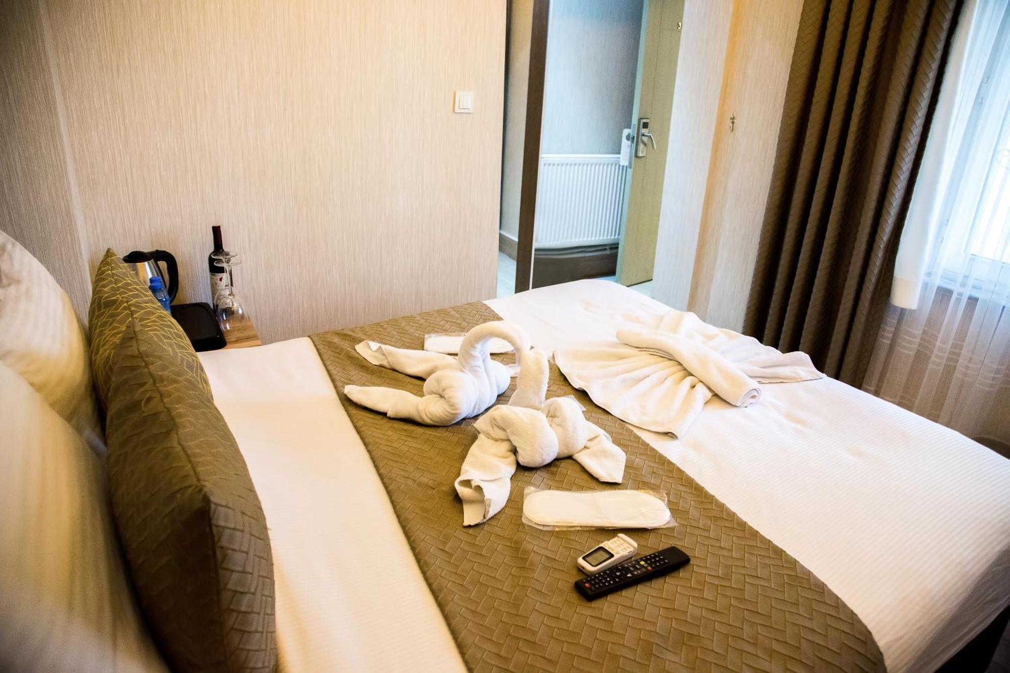 Honey Hotel Истанбул Екстериор снимка