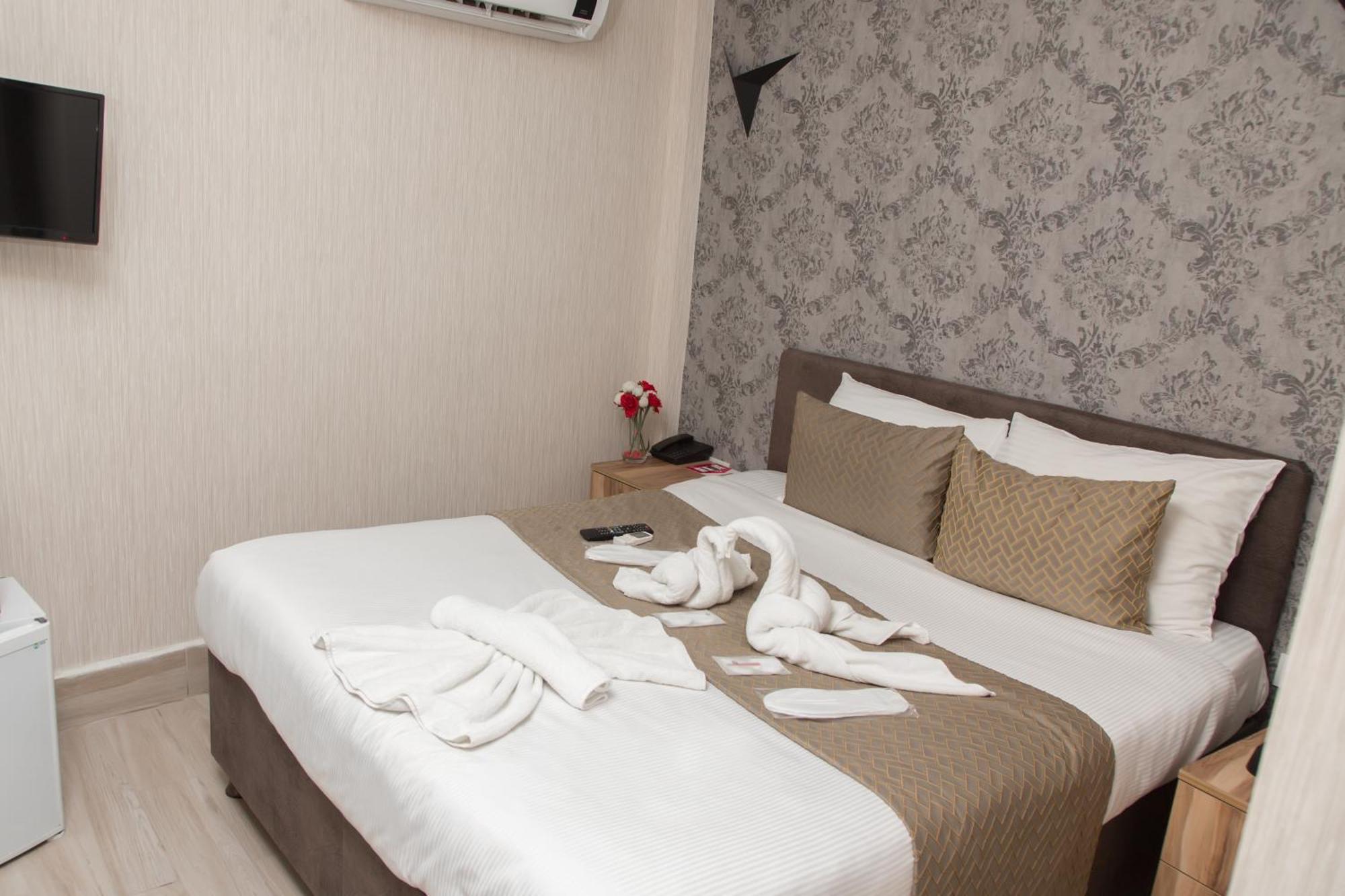 Honey Hotel Истанбул Екстериор снимка